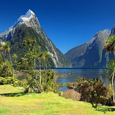 Bergen, bomen en een meer laten het klimaat in Nieuw-Zeeland zien